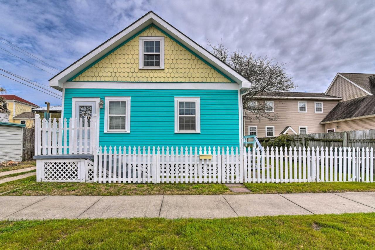 Galveston 'Blue Bungalow' - Walk To Beach! 외부 사진