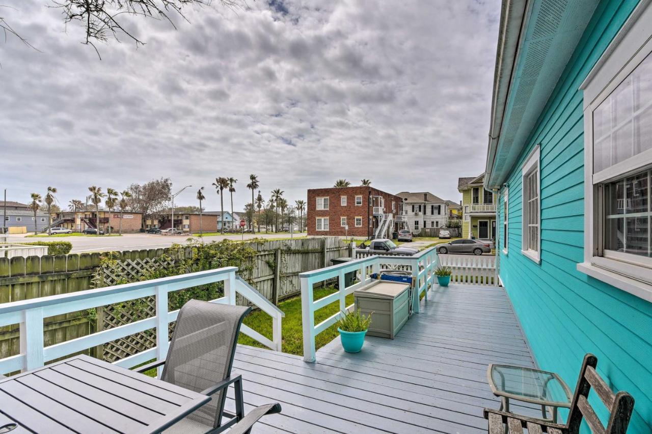 Galveston 'Blue Bungalow' - Walk To Beach! 외부 사진