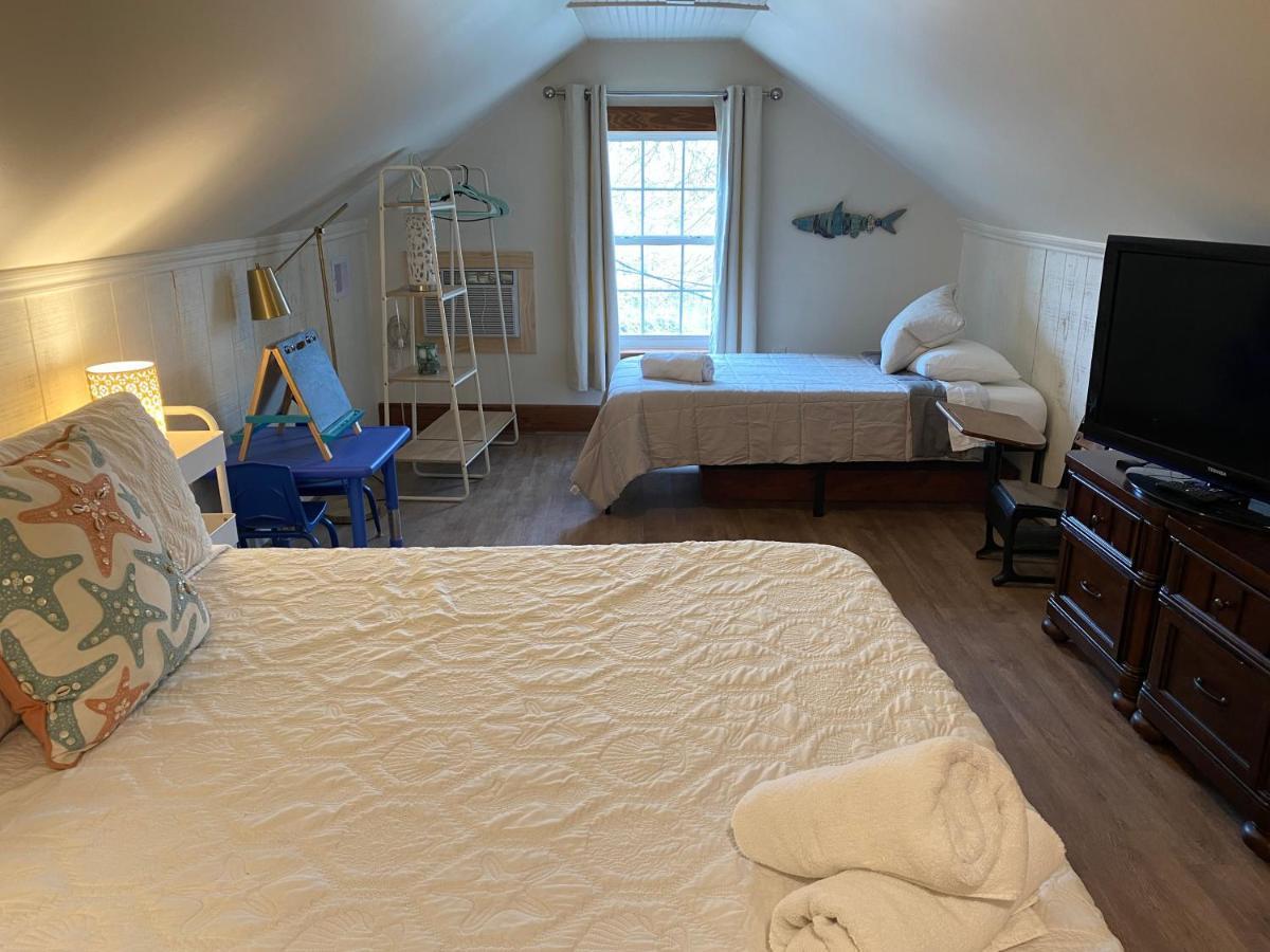 Galveston 'Blue Bungalow' - Walk To Beach! 외부 사진